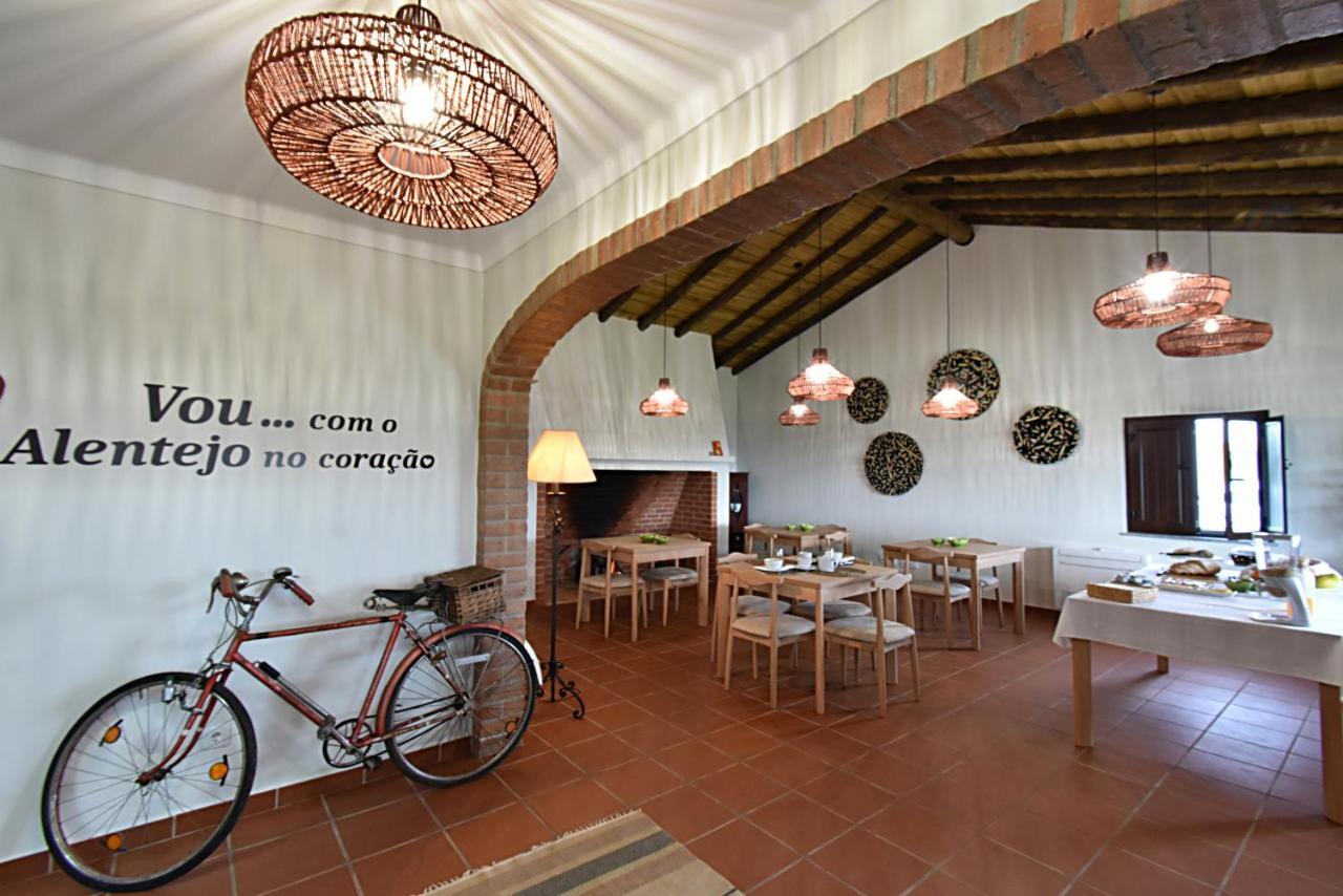Gasthaus Turismo Rural Pedremoura Vila Ruiva  Exterior foto
