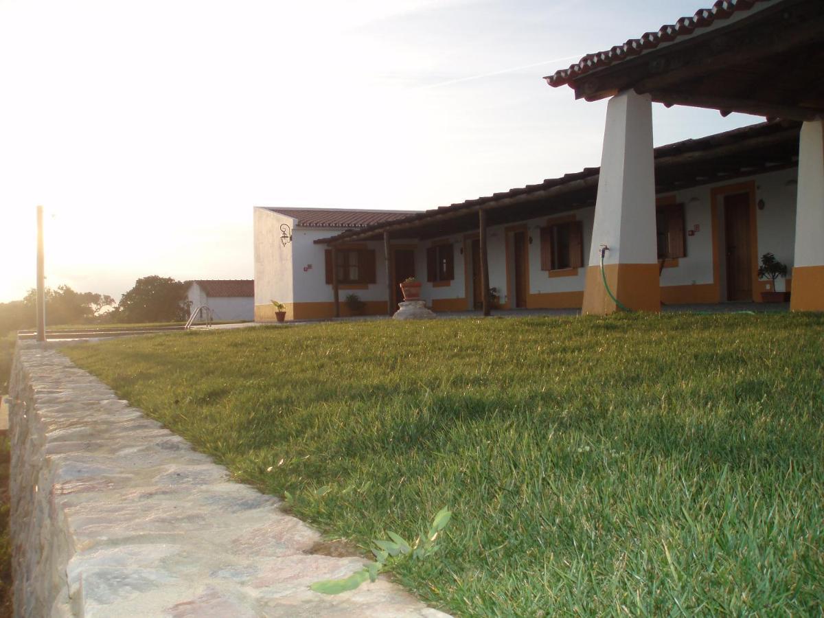 Gasthaus Turismo Rural Pedremoura Vila Ruiva  Exterior foto