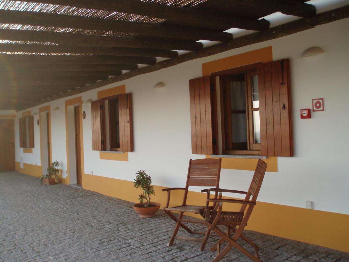 Gasthaus Turismo Rural Pedremoura Vila Ruiva  Exterior foto